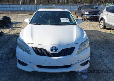 2011 Toyota Camry Se z USA, uszkodzony, nr VIN 4T1BF3EK5BU620417